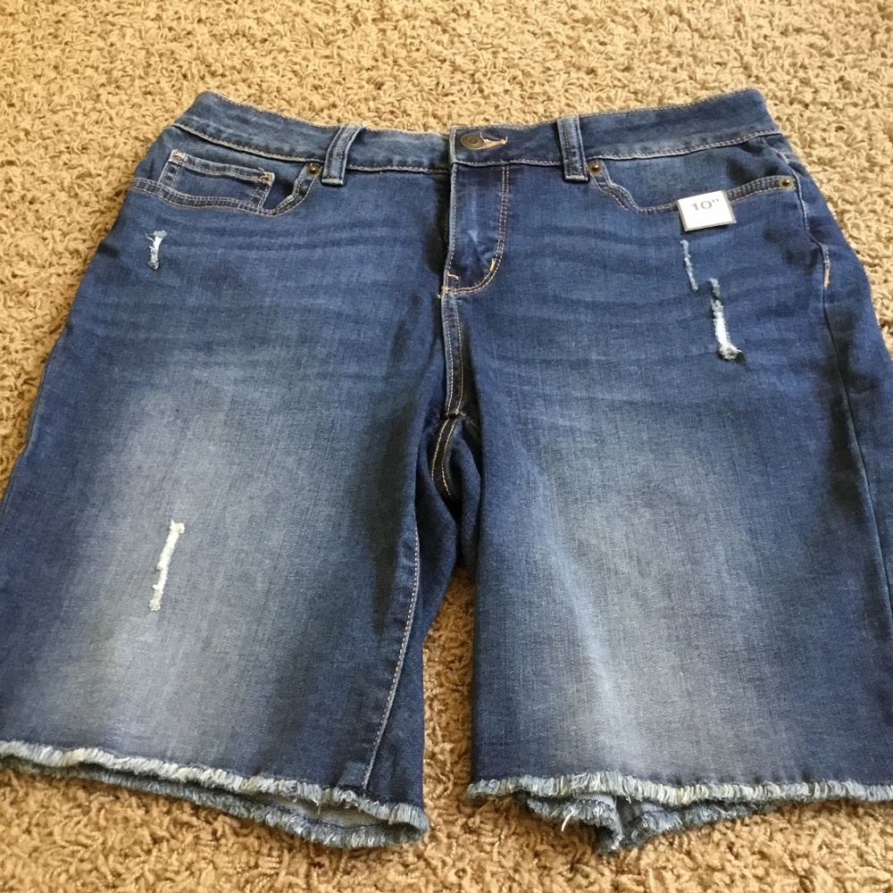 Time and Tru Medium Blue Frayed Hem Jean Shorts